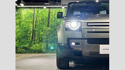 Defender 90 28