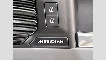 Defender 90 12