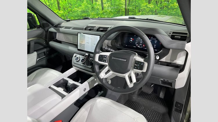 2024 認定中古車 Land Rover Defender 90 パンゲアグリーン D350 ディーゼルマイルドハイブリッド X-Dynamic HSE