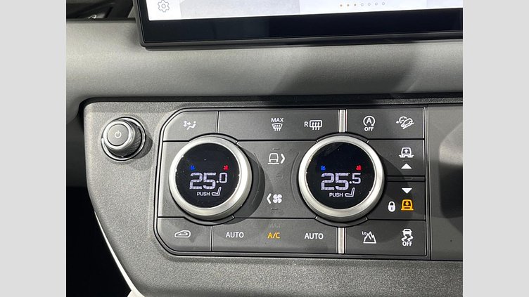 2024 認定中古車 Land Rover Defender 90 パンゲアグリーン D350 ディーゼルマイルドハイブリッド X-Dynamic HSE