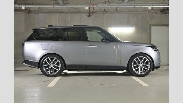 2024 認定中古車 Land Rover Range Rover アイガーグレイ P550 AWD PHEV（AT） スタンダードホイールベース Autobiography