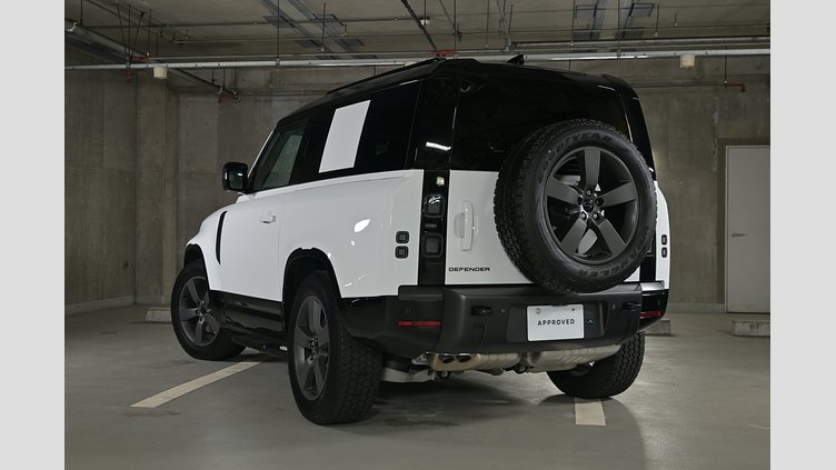 2025 認定中古車 Land Rover Defender 90 フジホワイト D350 ディーゼルマイルドハイブリッド X-Dynamic HSE