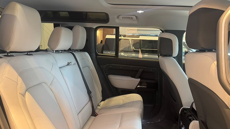 2026 Nuevo Land Rover Defender 110 Keswick Green P400 Gasolina MHEV Trophy Edition in Keswick Green