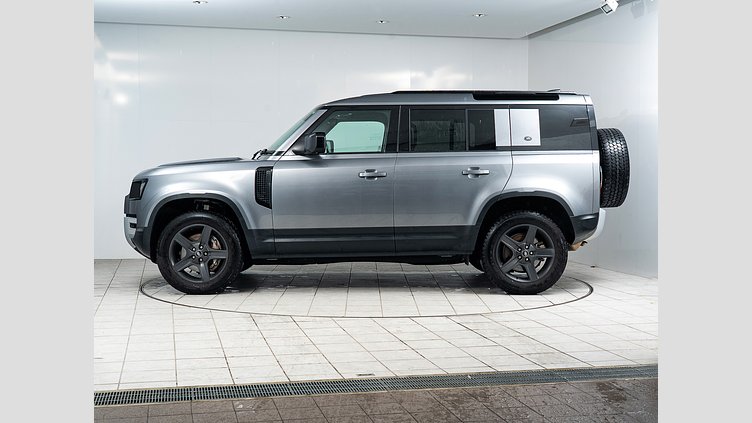 2024 認定中古車 Land Rover Defender 110 アイガーグレイ D300 AWD（AT） S　D300　コイルサスペンション