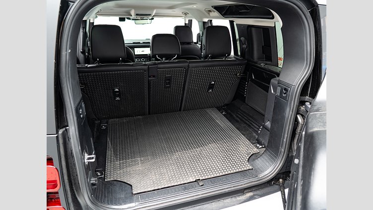 2024 認定中古車 Land Rover Defender 110 アイガーグレイ D300 AWD（AT） S　D300　コイルサスペンション