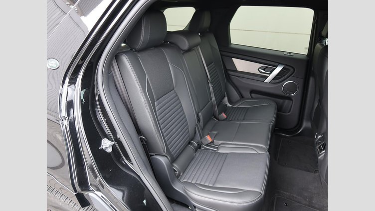 2024 認定中古車 Land Rover Discovery Sport サントリーニブラック D200マイルドハイブリッド（ディーゼル） 標準ホイール DYNAMIC SE