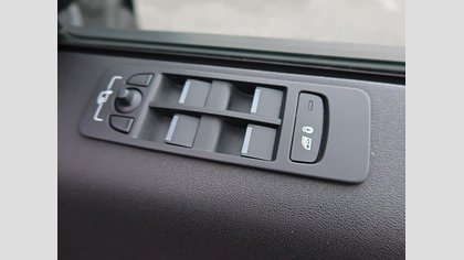Discovery Sport 12