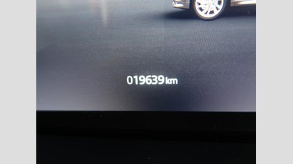 Discovery Sport 9