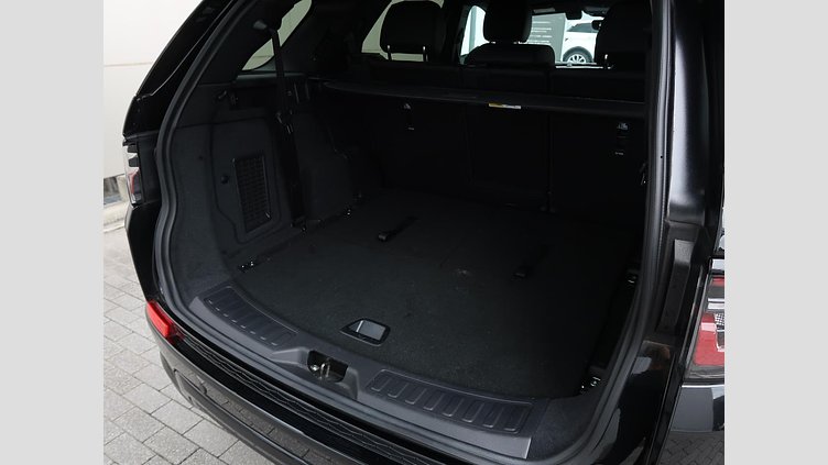 2024 認定中古車 Land Rover Discovery Sport サントリーニブラック D200マイルドハイブリッド（ディーゼル） 標準ホイール DYNAMIC SE