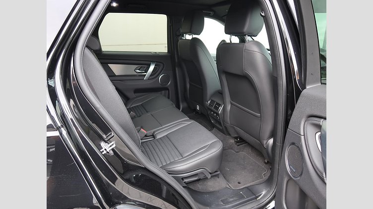 2024 認定中古車 Land Rover Discovery Sport サントリーニブラック D200マイルドハイブリッド（ディーゼル） 標準ホイール DYNAMIC SE