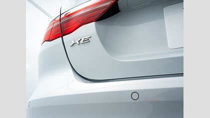 XE 25
