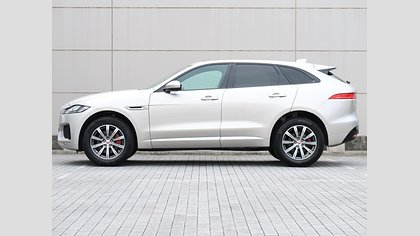 F-Pace 47