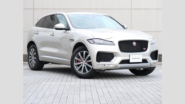 2016 認定中古車 Jaguar F-Pace Aruba ガソリン S