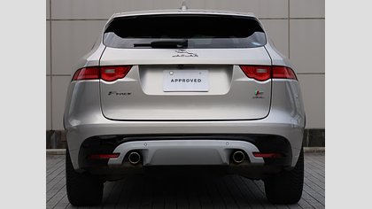 F-Pace 71