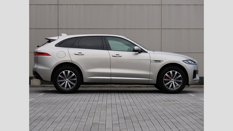 2016 認定中古車 Jaguar F-Pace Aruba ガソリン S