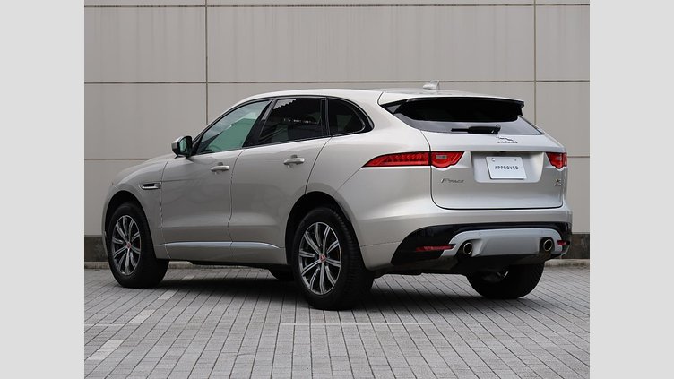 2016 認定中古車 Jaguar F-Pace Aruba ガソリン S