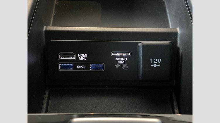 2018 認定中古車 Land Rover Discovery Sport Carpathian Grey 2.0 litre i4P​ ＳＥ