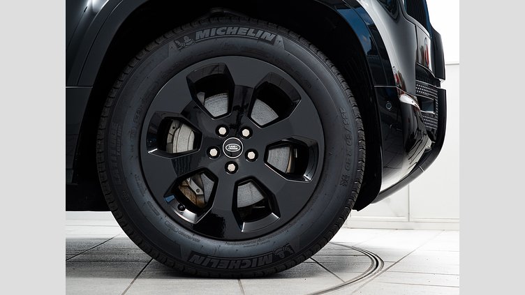 2023 認定中古車 Land Rover Defender 110 Santorini Black 3.0 litre i6D​ 110X-Dynamic　HSE　D300　 エアサスペンション