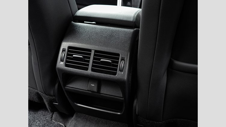 2023 認定中古車 Land Rover Discovery Sport カルパチアングレイ D200 AWD（オートマチック）MHEV SE D200 7人乗り