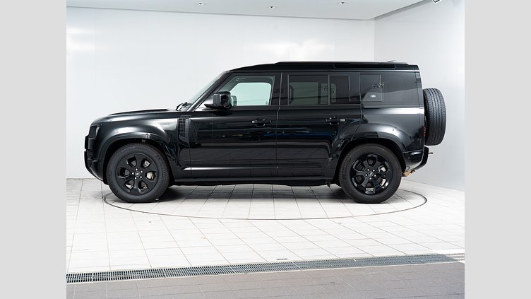 2023 認定中古車 Land Rover Defender 110 Santorini Black 3.0 litre i6D​ 110X-Dynamic　HSE　D300　 エアサスペンション