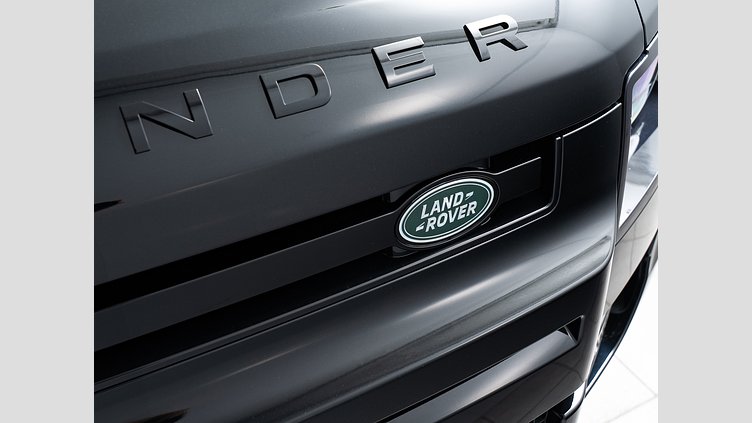 2023 認定中古車 Land Rover Defender 110 Santorini Black 3.0 litre i6D​ 110X-Dynamic　HSE　D300　 エアサスペンション