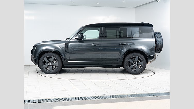 2024 認定中古車 Land Rover Defender 110 カルパチアングレイ D300 AWD（AT） X-DYNAMIC HSE D300 エアサスペンション