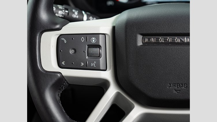 2023 認定中古車 Land Rover Defender 110 アイガーグレイ D300 AWD（AT） X-DYNAMIC HSE D300 エアサスペンション