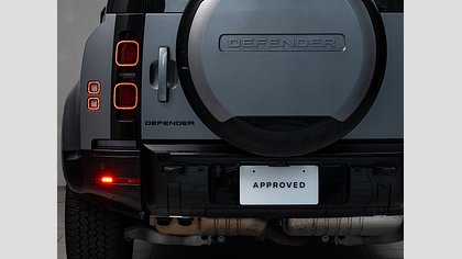 Defender 110 9