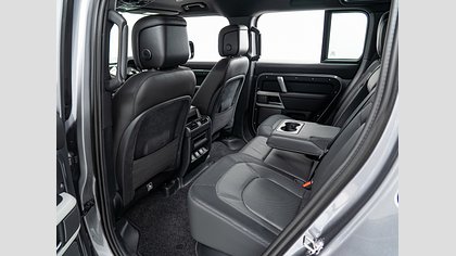 Defender 110 4