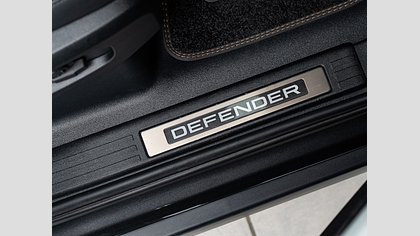 Defender 110 28