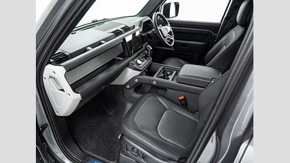 Defender 110 2