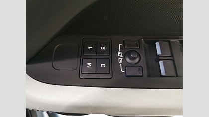 Defender 110 28