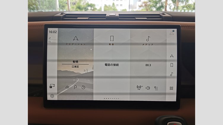 2024 認定中古車 Land Rover Defender 110 サントリーニブラック D300 AWD（AT） X-DYNAMIC HSE