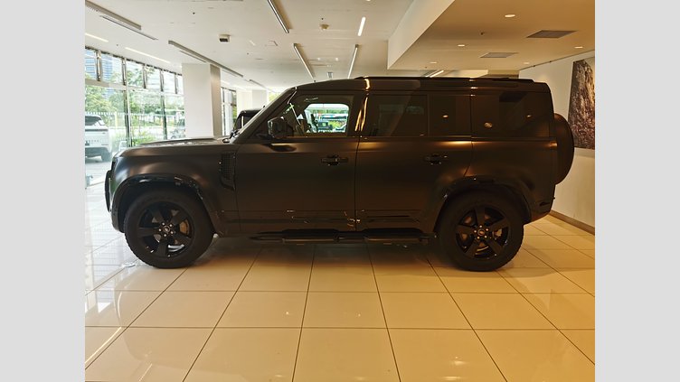 2024 認定中古車 Land Rover Defender 110 サントリーニブラック D300 AWD（AT） X-DYNAMIC HSE