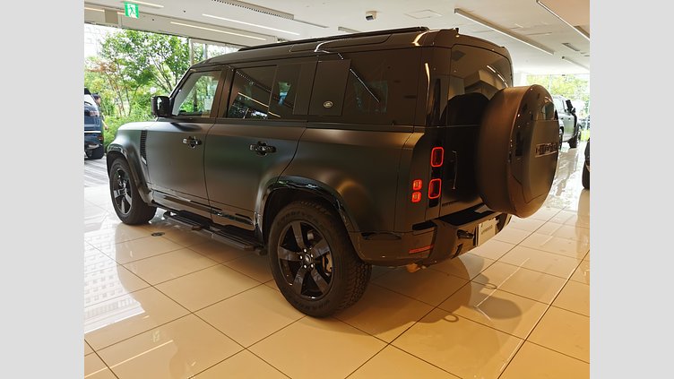 2024 認定中古車 Land Rover Defender 110 サントリーニブラック D300 AWD（AT） X-DYNAMIC HSE