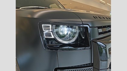 Defender 110 9