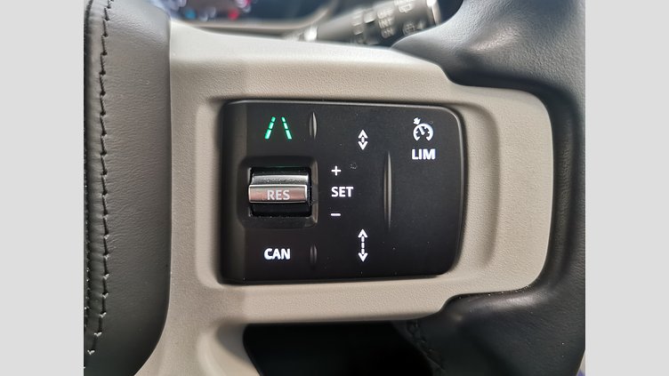 2024 認定中古車 Land Rover Defender 110 サントリーニブラック D300 AWD（AT） X-DYNAMIC HSE