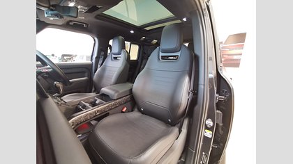Defender 110 2