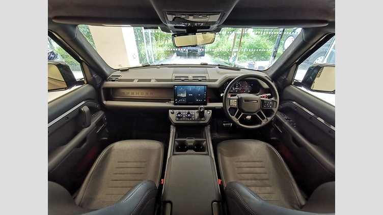 2024 認定中古車 Land Rover Defender 110 カルパチアングレイ P635 ガソリンV8マイルドハイブリッド OCTA Edition One