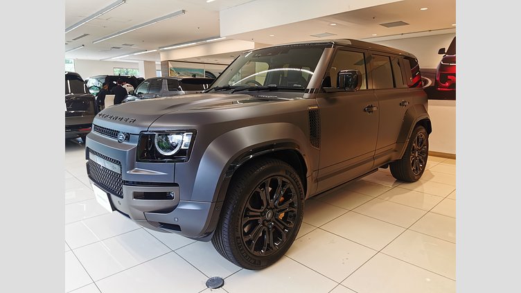 2024 認定中古車 Land Rover Defender 110 カルパチアングレイ P635 ガソリンV8マイルドハイブリッド OCTA Edition One