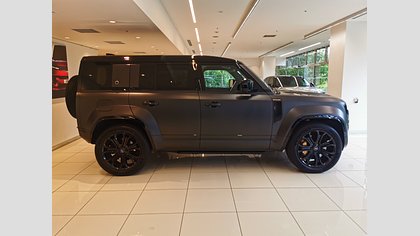 Defender 110 12