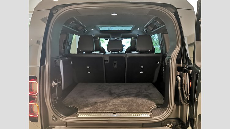 2024 認定中古車 Land Rover Defender 110 カルパチアングレイ P635 ガソリンV8マイルドハイブリッド OCTA Edition One
