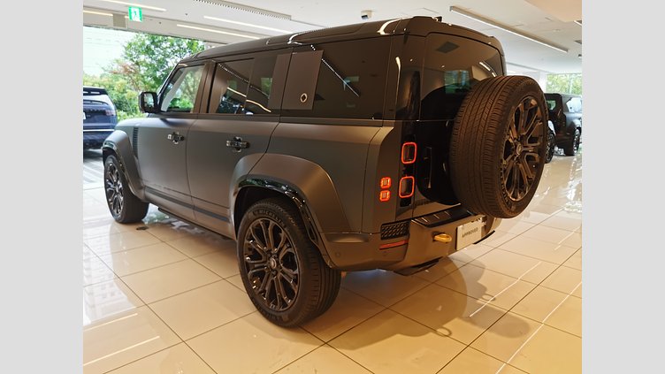 2024 認定中古車 Land Rover Defender 110 カルパチアングレイ P635 ガソリンV8マイルドハイブリッド OCTA Edition One