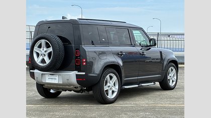 Defender 110 5