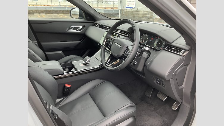 2025 認定中古車 Land Rover Range Rover Velar アロイオスグレイ P400eプラグインハイブリッド（ガソリン） スタンダードホイールベース Autobiography