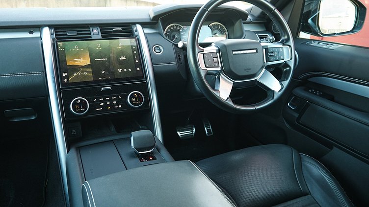 2022 Approved Land Rover Discovery Santorini Black D250 R-Dynamic SE