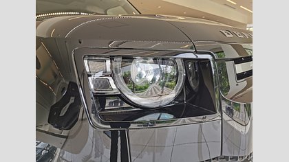 Defender 110 9