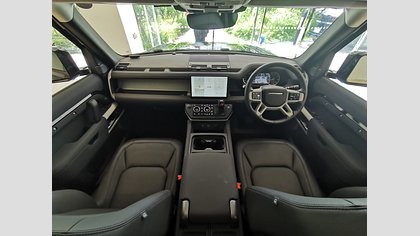 Defender 110 3