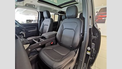 Defender 110 2