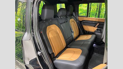 Defender 110 13